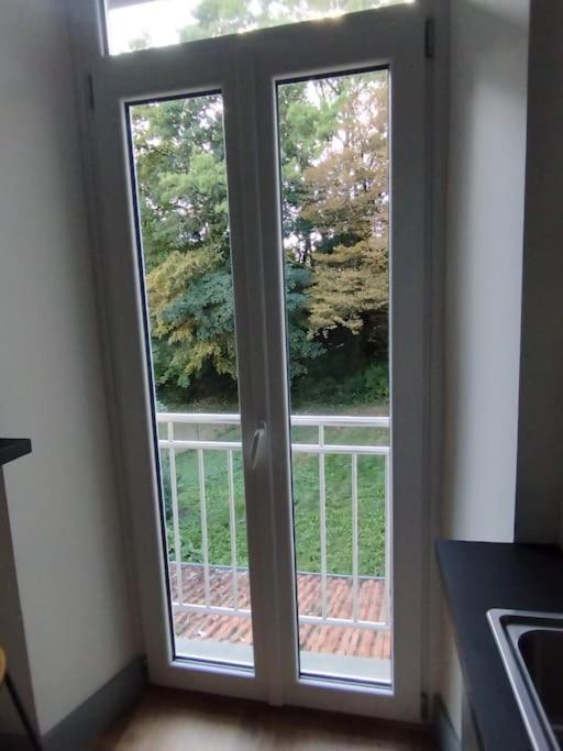 Le Grand Montjoux Apartment Besancon Bagian luar foto